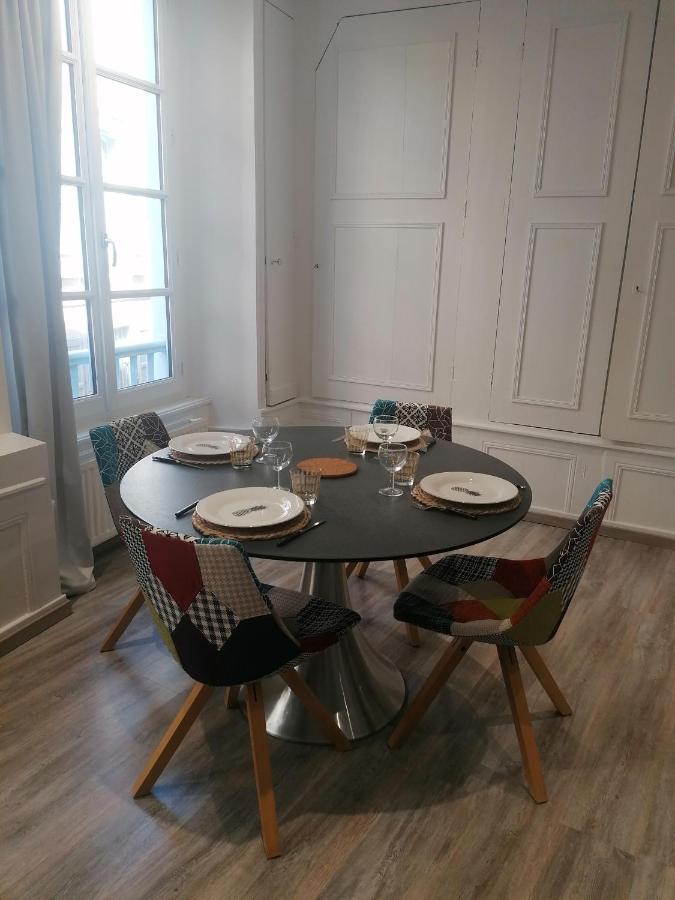 Appartement F2 Dans Le Centre Historique Le Puy-en-Velay Экстерьер фото